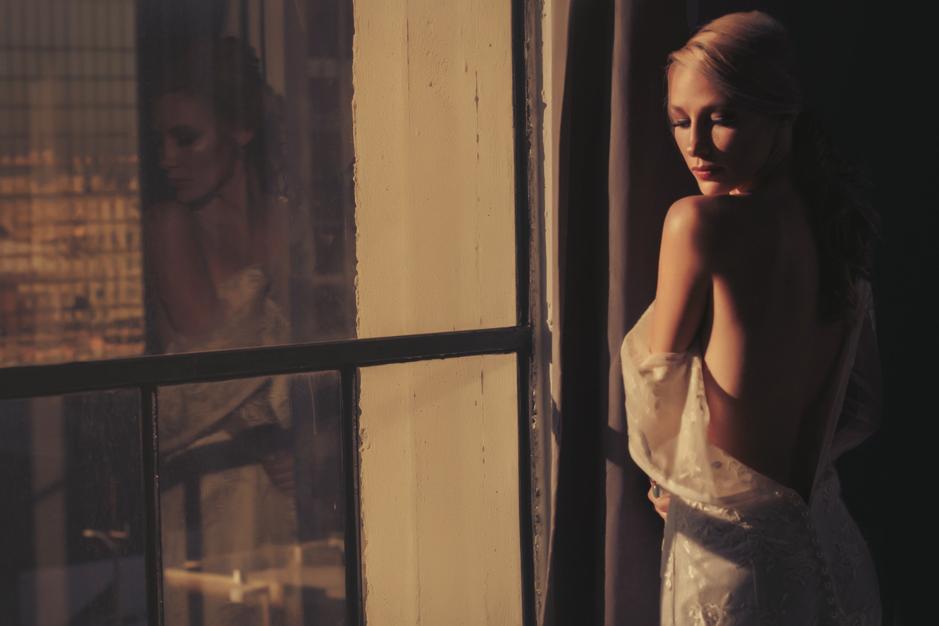 Boudoir in the Santa Clarita Valley: what a Valencia session is like